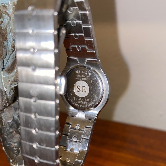 MOVADO Silver Museum Dial Women's Watch - Picture 2 of 5